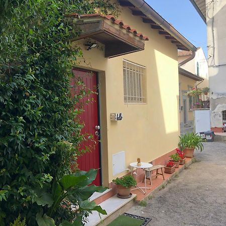 Casina Di Nina Apartment Livorno Bagian luar foto